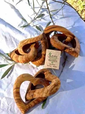 Coeur double entrelacé en bois d'olivier