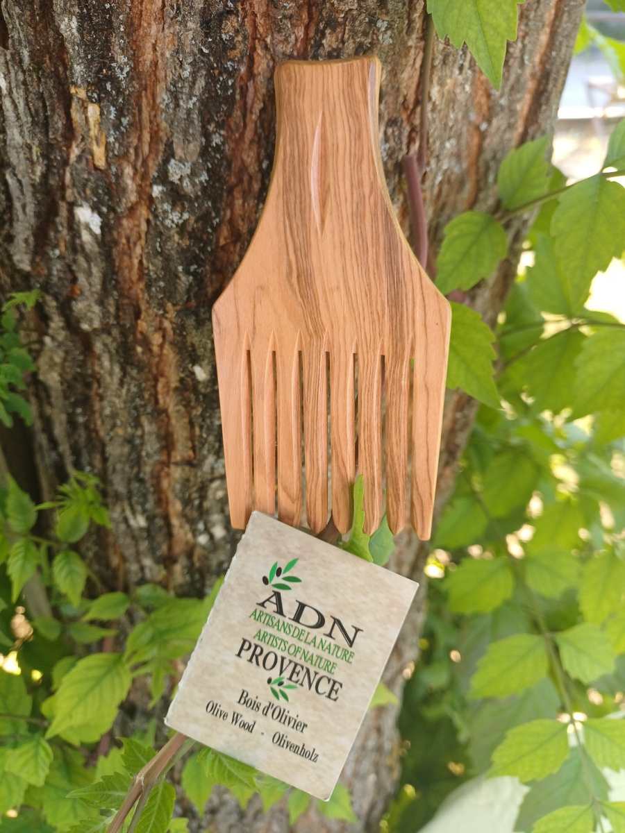 Petit peigne en bois d’olivier pour chignon ou cheveux crépus