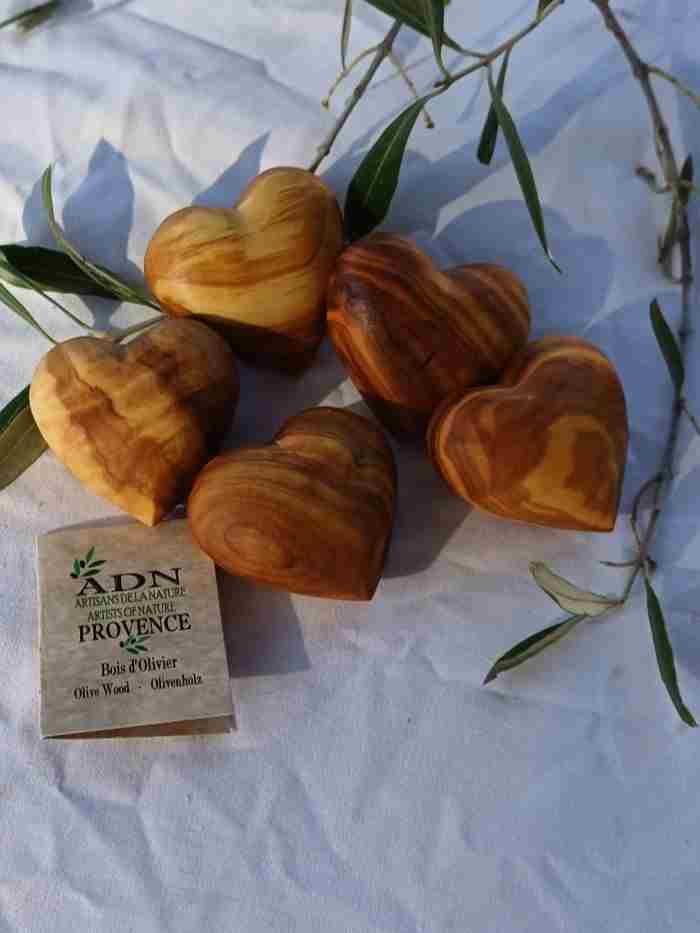 Petit Coeur Bombé en Bois d’Olivier